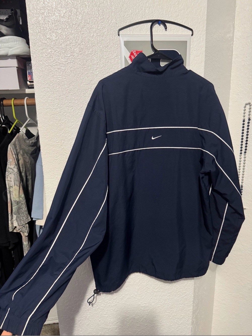 Vintage Nike Men's Navy Windbreaker Jacket with White Piping